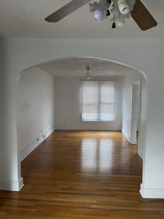 Dining room and living room - 342 Pennsylvania St