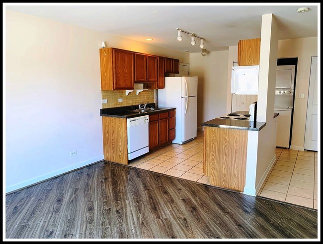 Foto del edificio - 3431 Ridgeland Ave