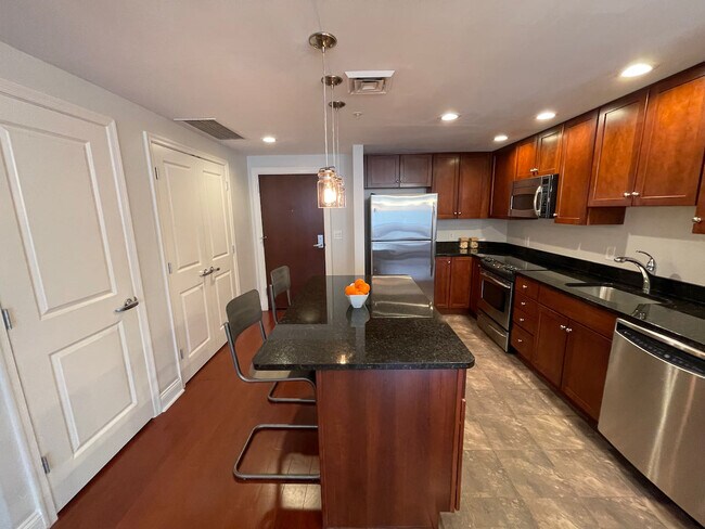 Foto del edificio - 1020 N Highland St