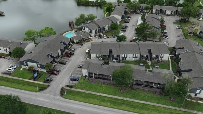  - LakeVue Apartments
