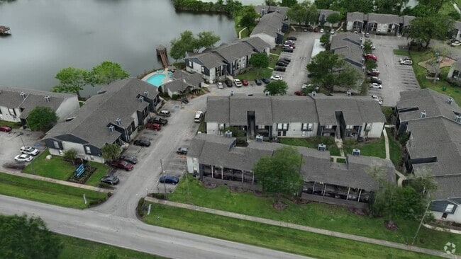  - LakeVue Apartments