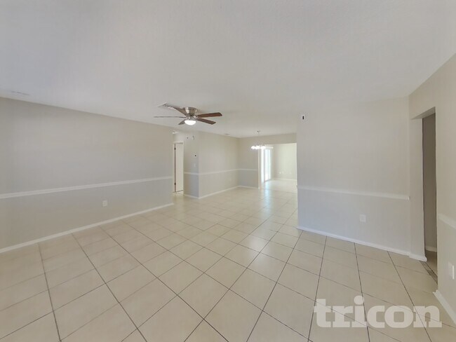 Foto del edificio - 6320 Moog Rd