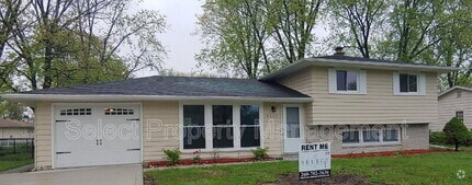 Building Photo - 6315 Midfield Dr