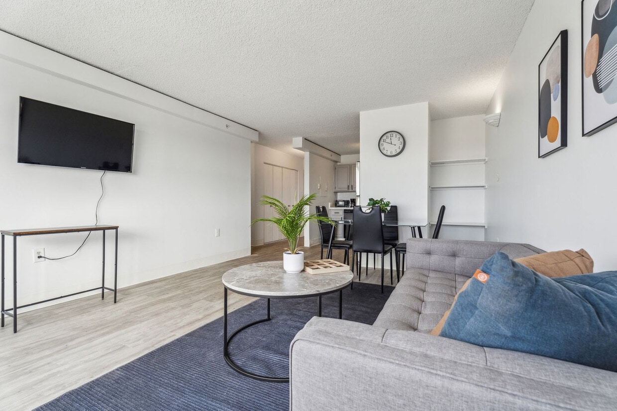 Foto principal - 1711 Bellevue Ave