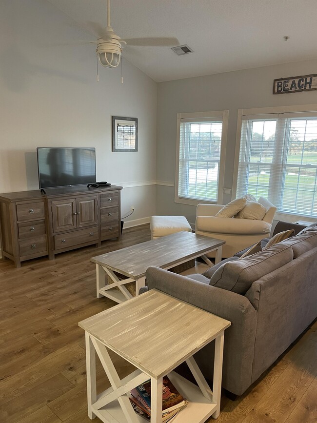 Building Photo - 4811 Orchid Way