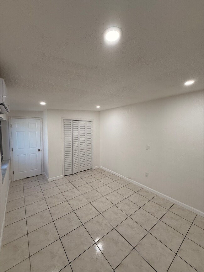 Foto del edificio - 10424 SW 7th St