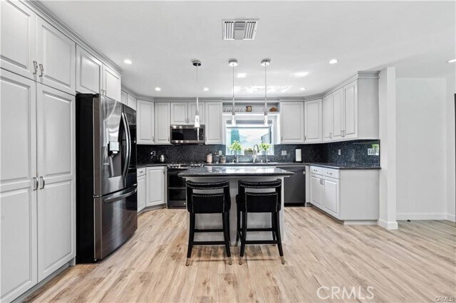 Foto del edificio - 17140 Stare St