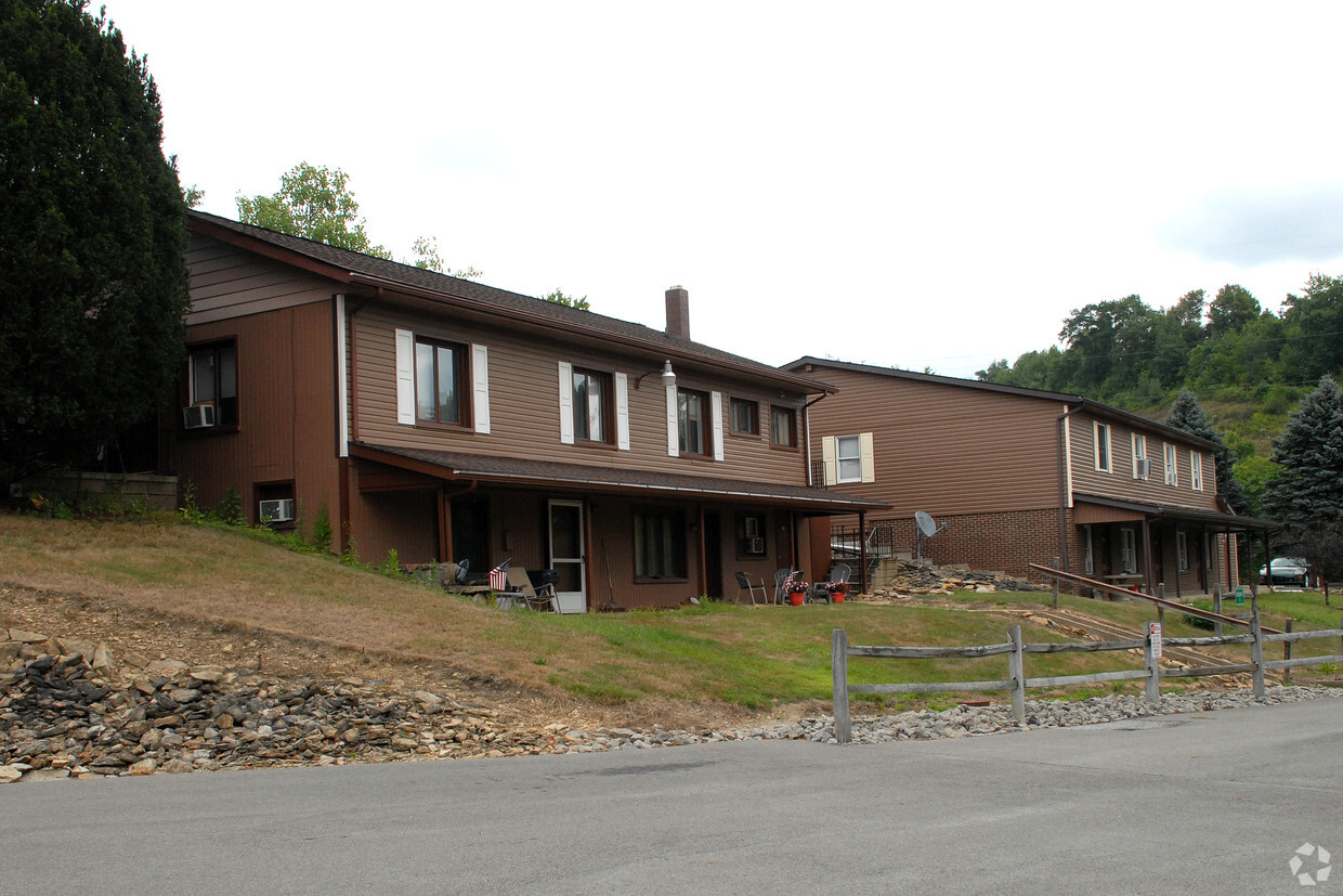 Primary Photo - Eastwood Village Apartments