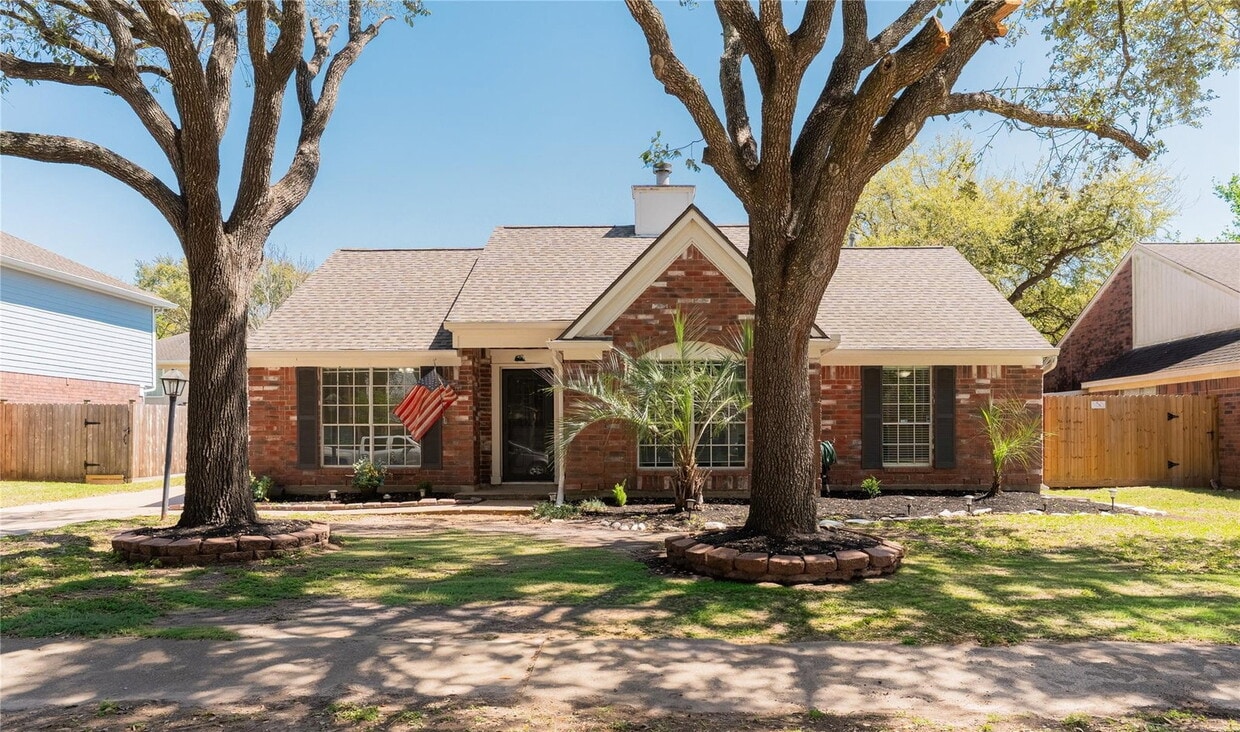 Spring Forest Drive, Pearland, TX 77584 - 3 BR 2 BA single-family home - Spring Forest Drive, Pearland, TX 77584 - 3 BR 2 BA single-family home