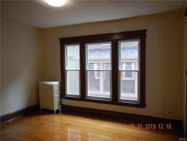 Foto del edificio - 125 Harvard Pl