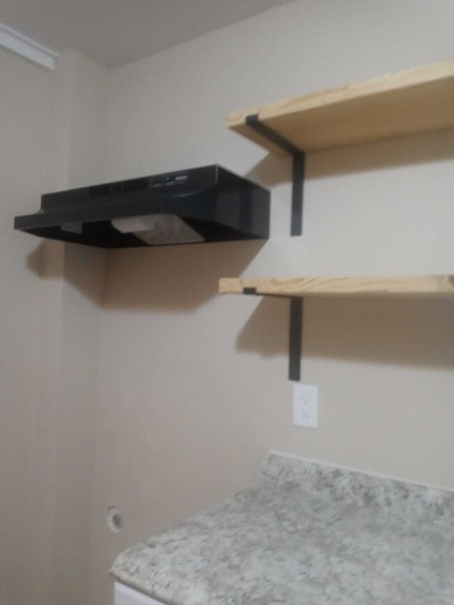 Photo - 1323 Lamar St Apartment