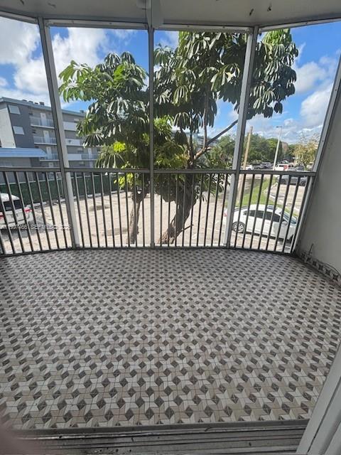 Foto del edificio - 1680 NE 191st St