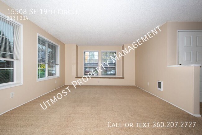 Foto del edificio - Spacious 3BD in Cascade Park Neighborhood