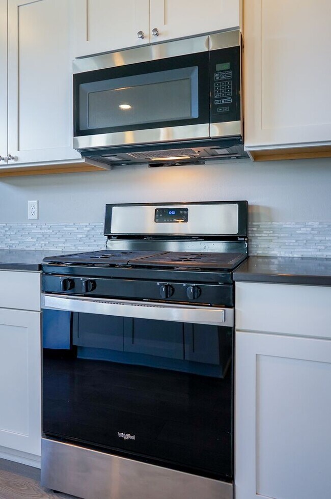Foto del edificio - New to the market 3 bedroom 2 bath home.