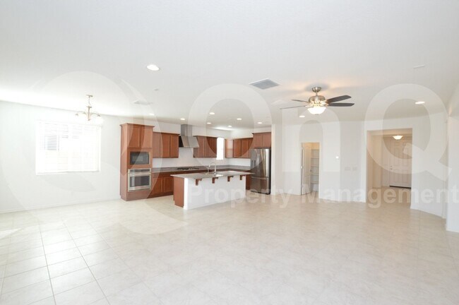 Building Photo - 5105 N 81st Ave