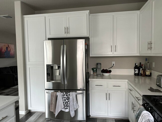 Cocina - 2460 Ben Ali Way
