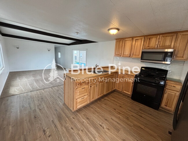 Building Photo - 540 US-26