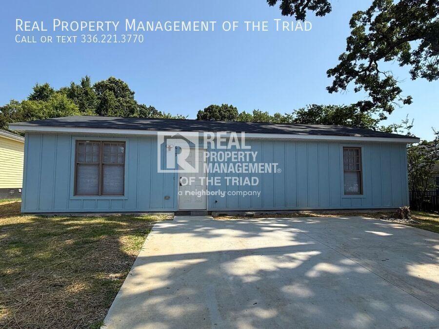 Primary Photo - 617 Ross Ave