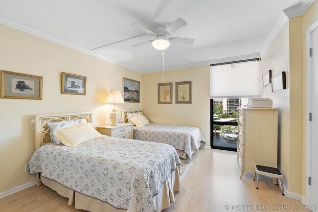 Foto del edificio - 2687 N Ocean Blvd