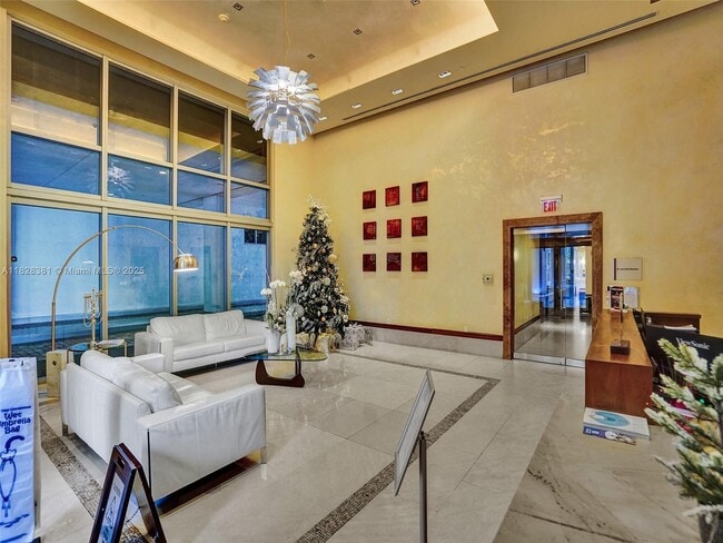 Building Photo - 1050 Brickell Ave