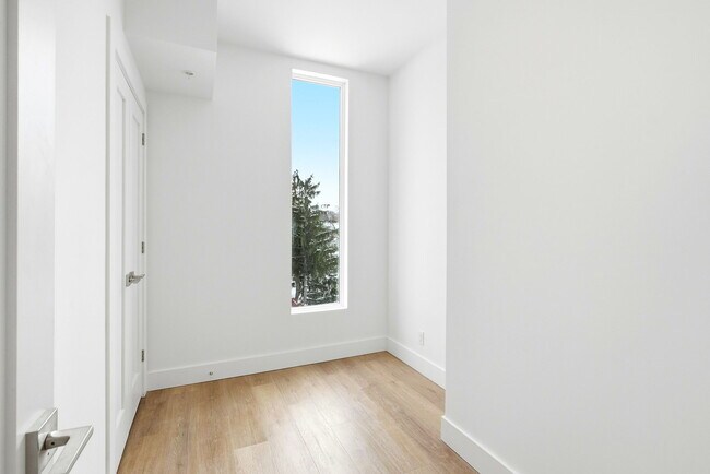 Photo du bâtiment - 841 Grenon Ave