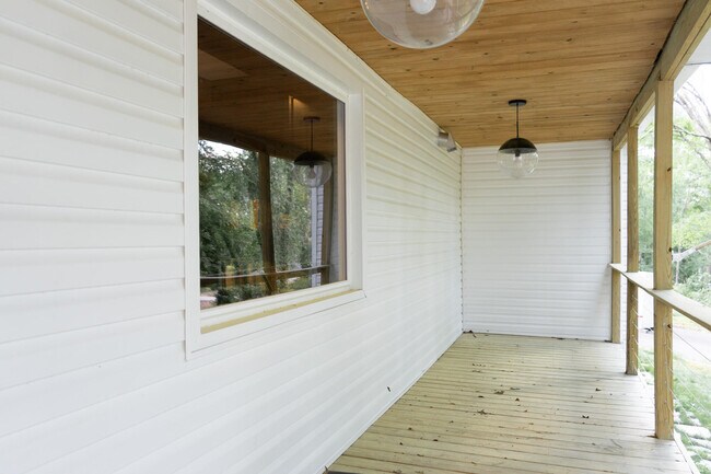 Foto del edificio - 1 Woodbridge Way