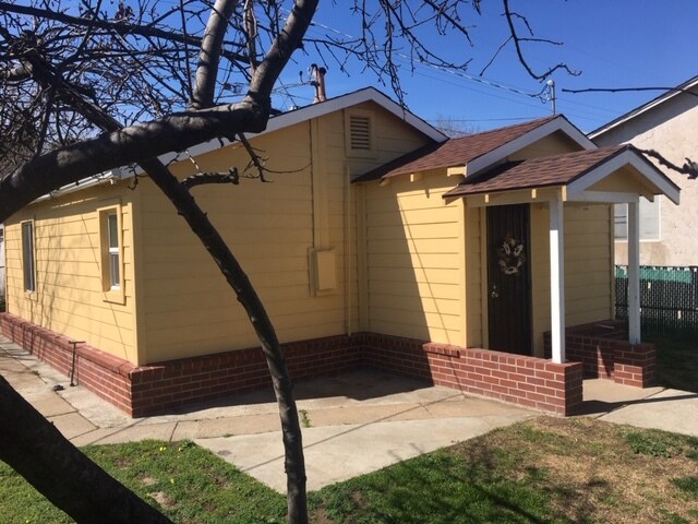 Building Photo - 1485 4th Ave