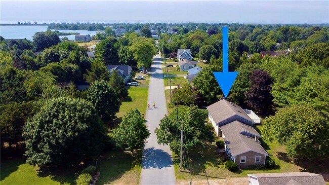 Foto del edificio - 125 Cedar Rd