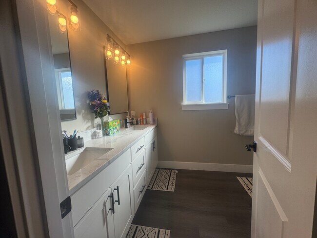 Foto del edificio - 778 E Jefferson St