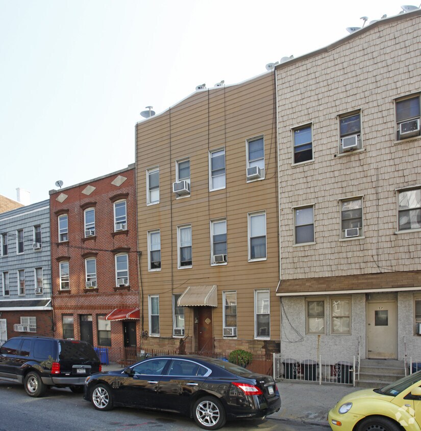 Primary Photo - 55 Bushwick Ave