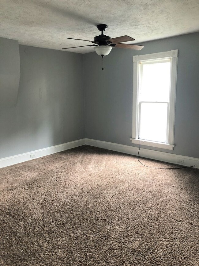 Building Photo - 525 Minor
