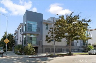 Building Photo - 12908 Bloomfield St