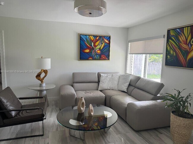 Foto del edificio - 2710 Grant St