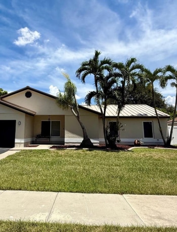 Building Photo - 11561 SW 51st Ct