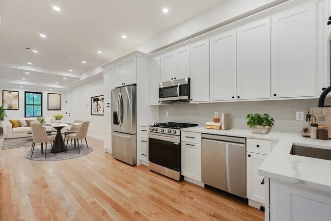 Foto del edificio - 12 George St