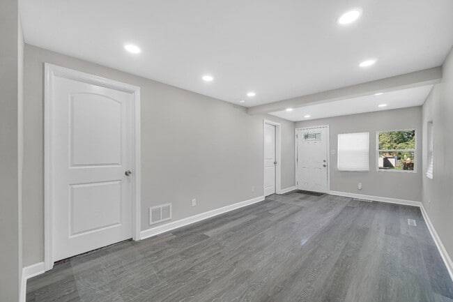 Building Photo - 5165 Pennsylvania St