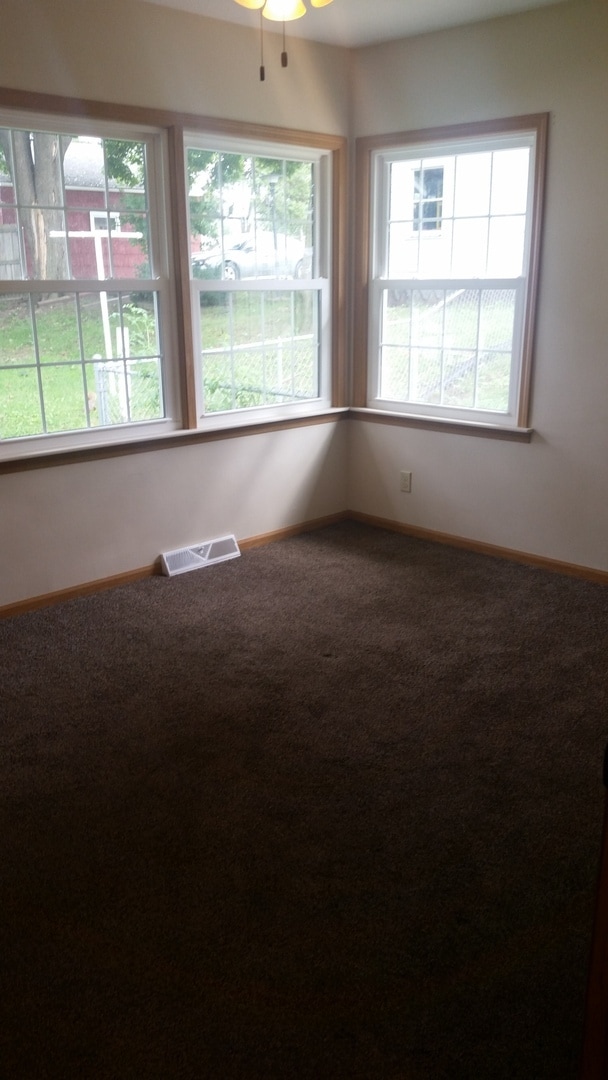 Foto del edificio - 3 Bedroom, 2 Bath House in Clinton, IA