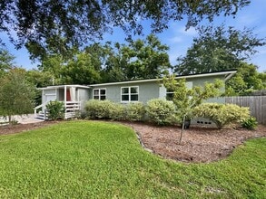 Building Photo - 6925 Sans Souci Rd