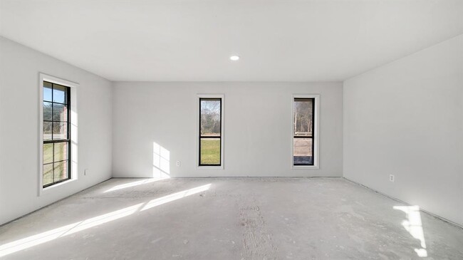 Building Photo - 603 TX-36