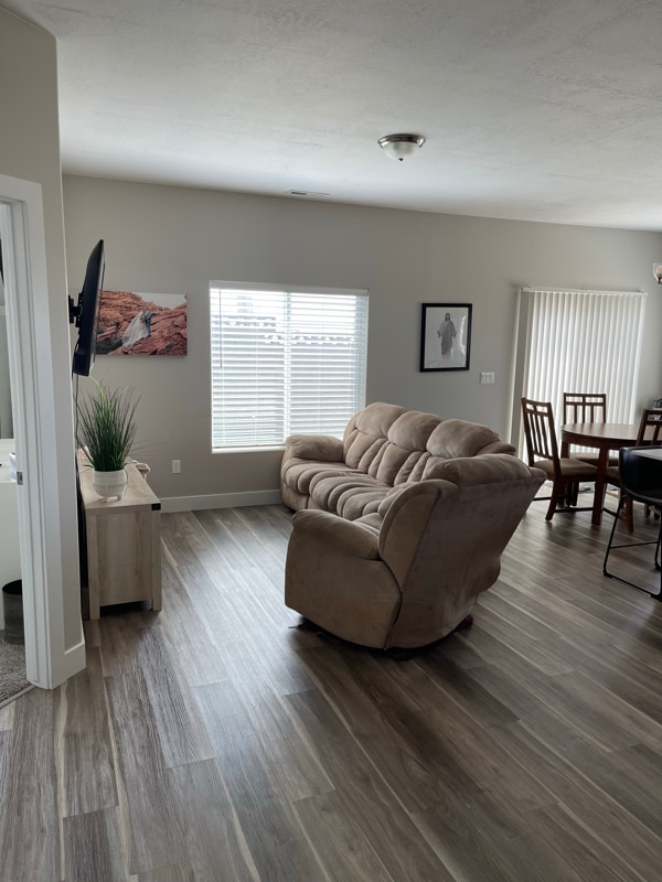 Building Photo - 1579 W Pyrite Ln