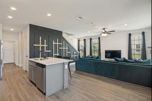 Building Photo - 3628 Chaucer Trl