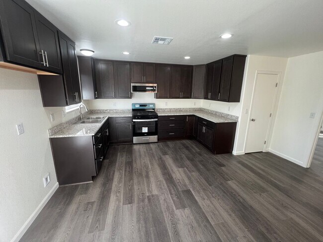Building Photo - Brand New Construction!