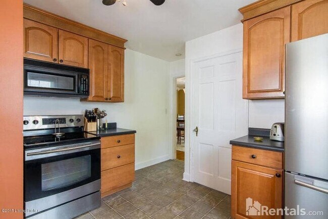 Foto del edificio - 4221 Winchester Rd