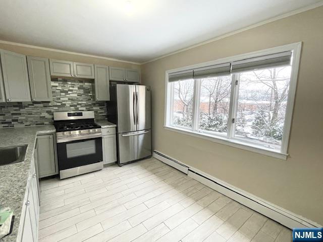 Foto del edificio - 465 Main 2