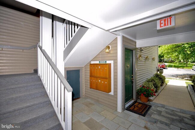 Foto del edificio - 5605 Willoughby Newton Dr