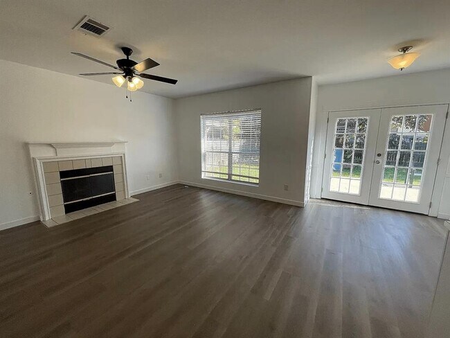 Building Photo - 2514 Jacqueline Dr