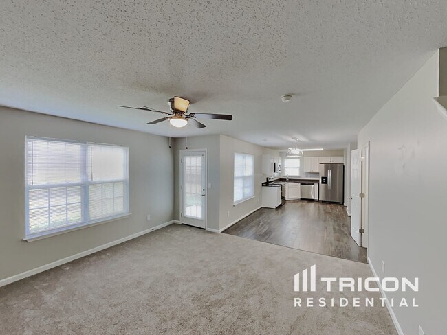 Foto del edificio - 5040 Liberty Hall Cir