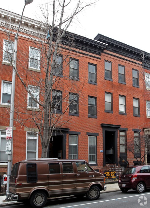 Building Photo - 914 N Calvert St