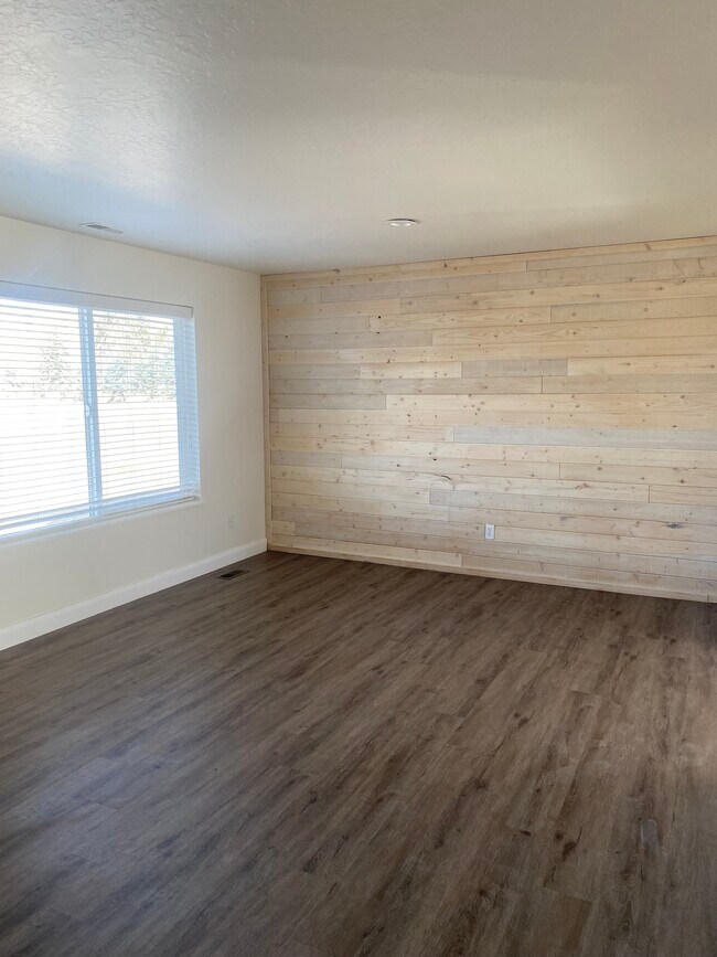 Foto del edificio - 777 E Main St