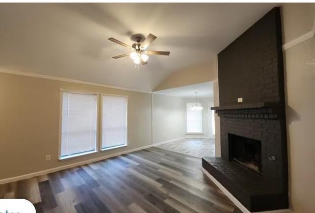Foto del edificio - 305 Meadow Ct